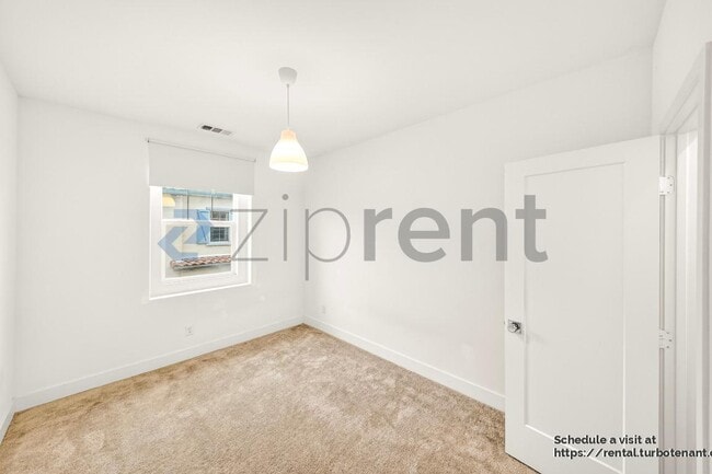 Building Photo - 12271 Summer Ln