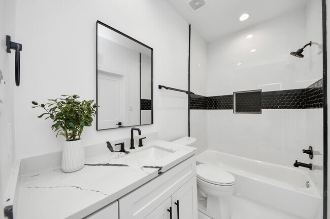 Building Photo - 5029 Broom St