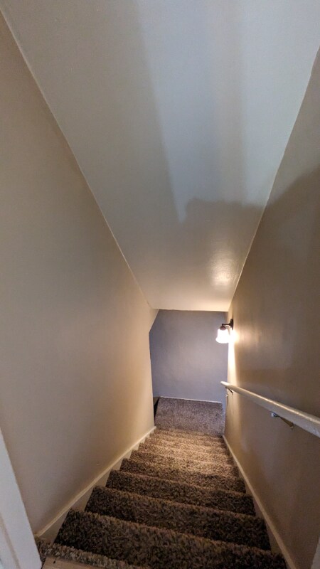 Building Photo - 2114 2nd Ave N