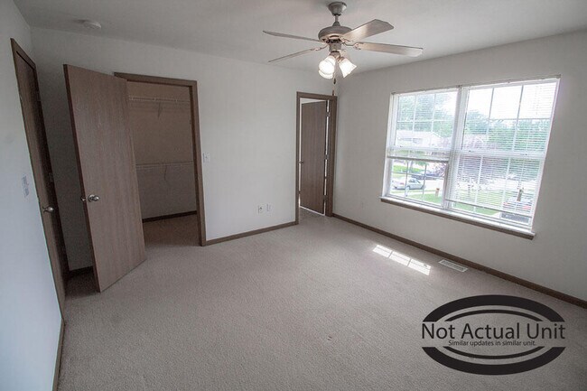 Building Photo - 1615 Citadel Dr