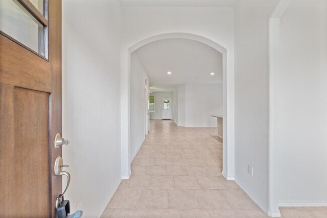 Building Photo - 4205 Birch Colony Ct