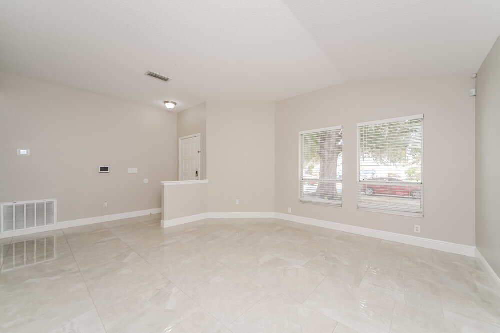 Building Photo - 3051 Bloomsbury Dr
