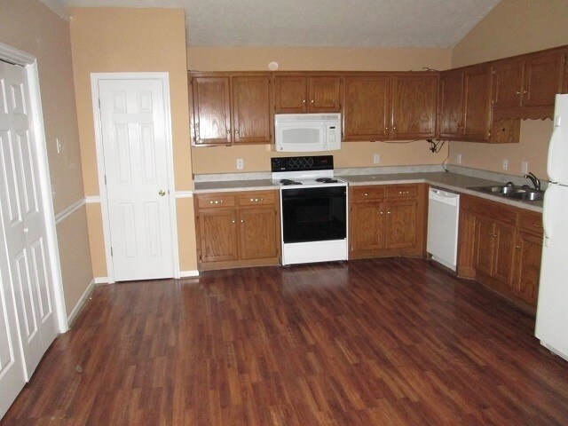 Building Photo - 610 Freedom Ct