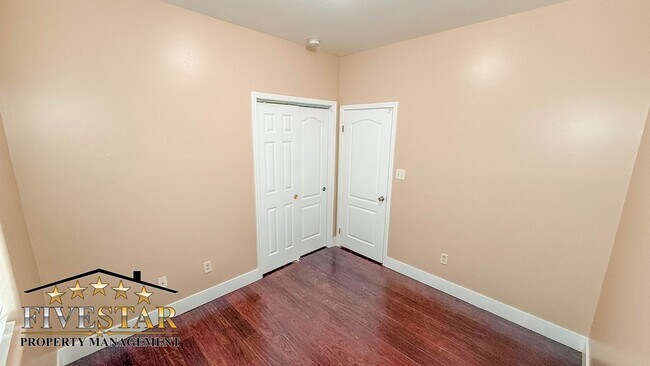 Building Photo - 1733 Pyxis St