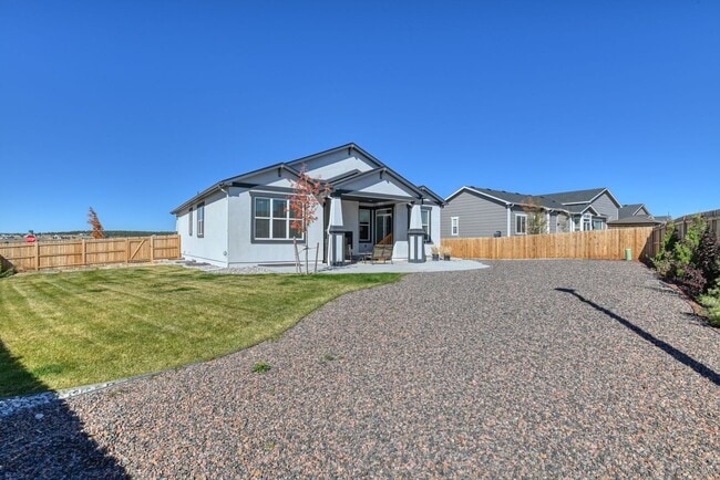 Building Photo - Corner Lot Rancher Located in Paint Brush ...