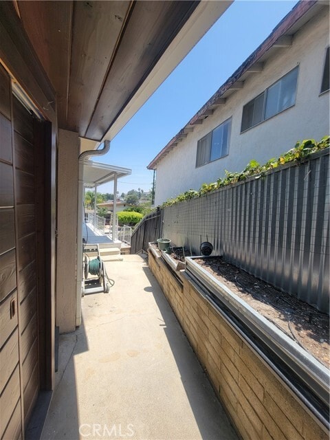 Building Photo - 2511 Florentina Ave