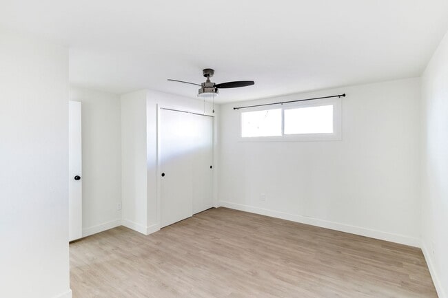 Building Photo - 2 Story ASU house with Pool in the best neighborhood for students