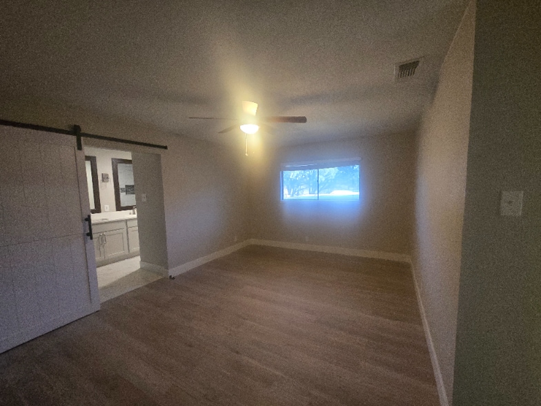 Building Photo - 4911 Belle Ellen