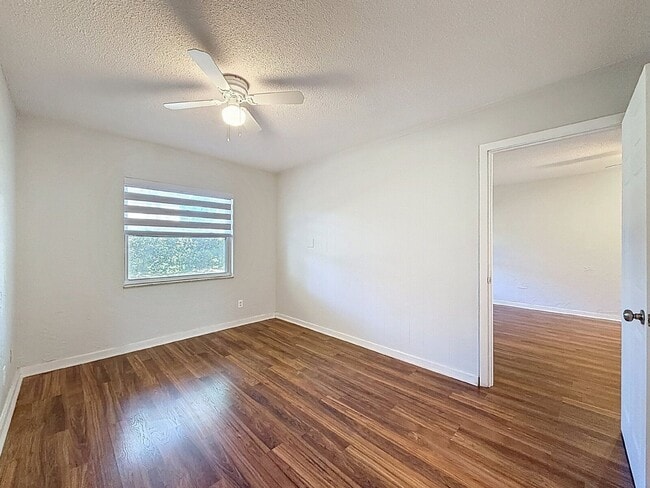 Building Photo - 8302 Bardmoor Blvd