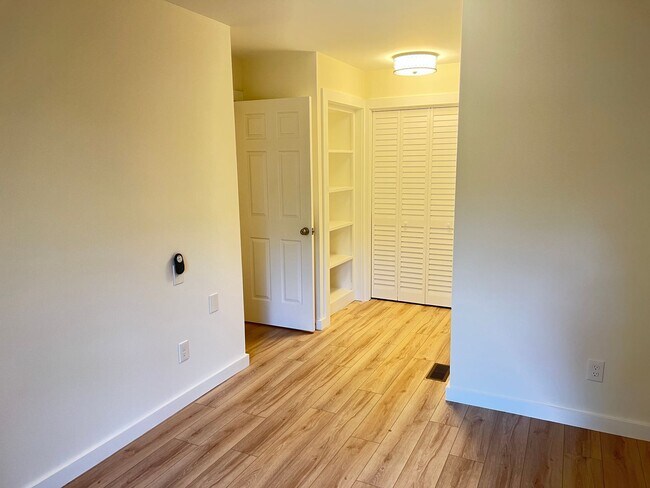 Building Photo - Pet Friendly, Remodeled Home in North Myrt...