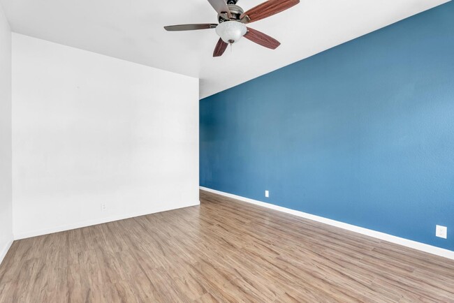 Building Photo - 819 15th St