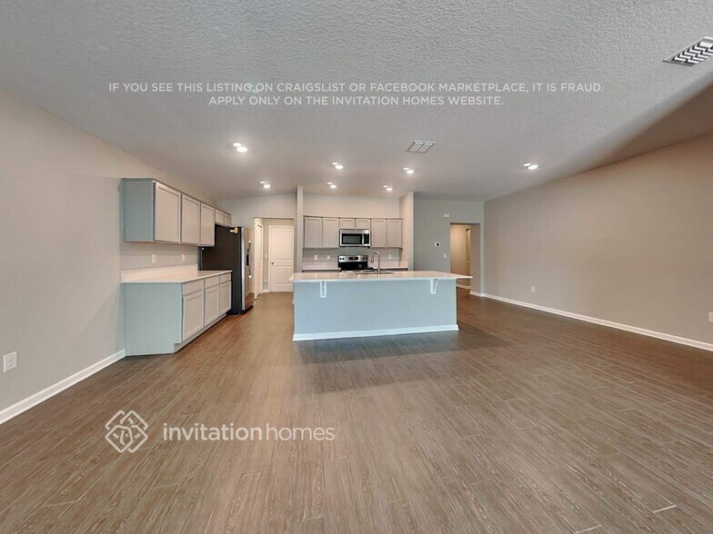 Building Photo - 917 Caitlin Loop