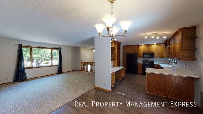 Building Photo - 3 Bed 3 Bath Home in Sioux Falls!