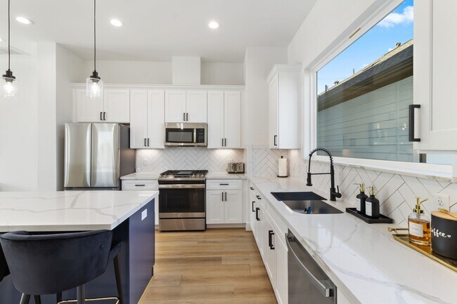 Building Photo - 1807 Lee St