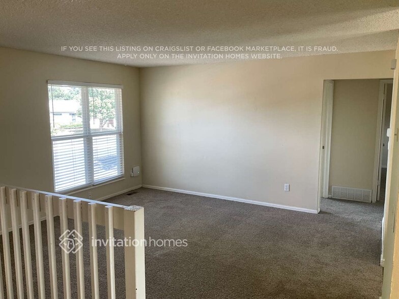 Building Photo - 1849 S Salida Cir