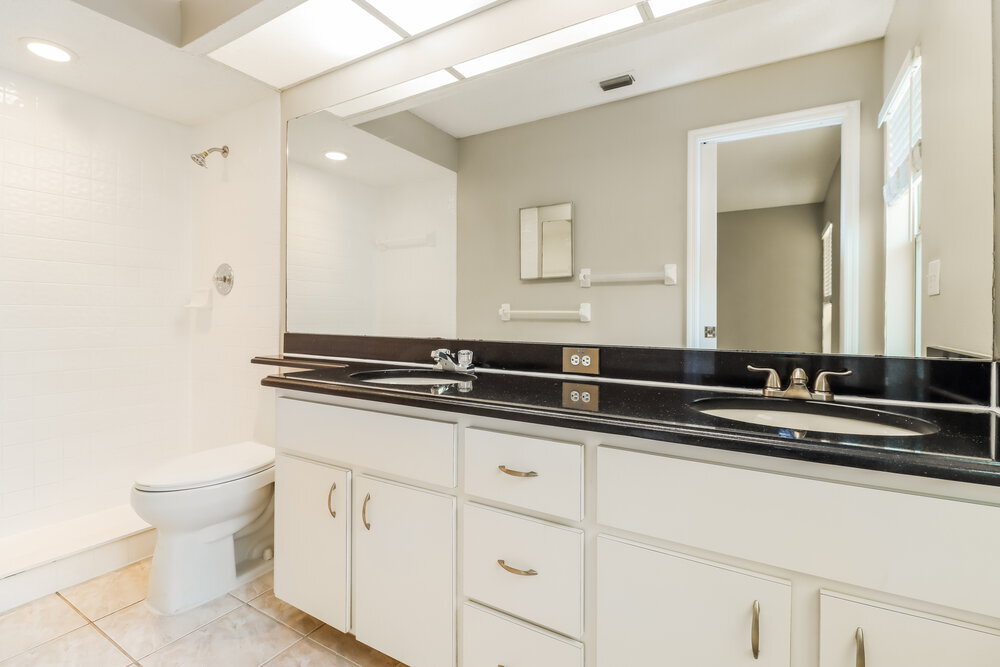 Building Photo - 7921 Hathaway Dr