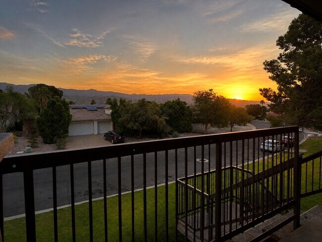 Building Photo - 9647 Spyglass Ave