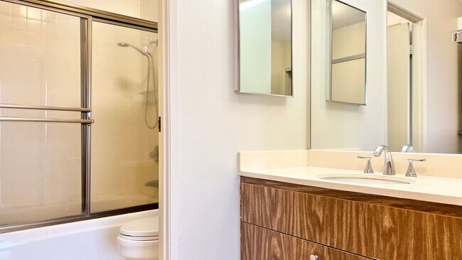 Building Photo - 55 S Kukui St