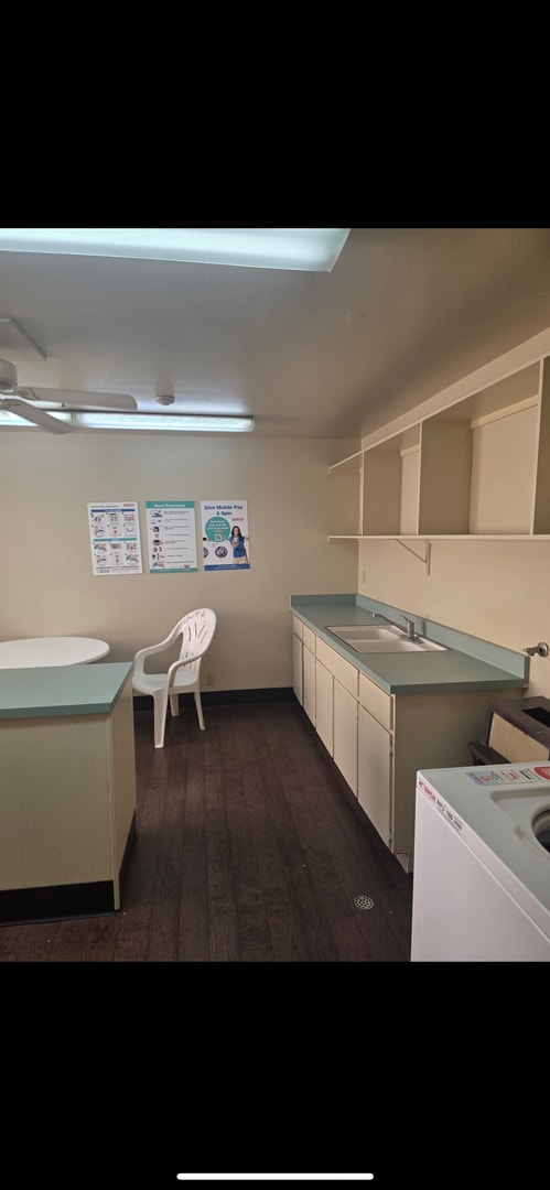 Building Photo - Senior living condo