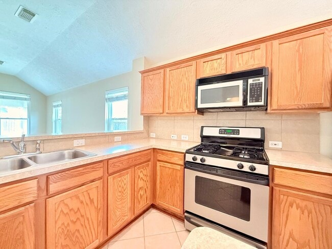 Building Photo - 23202 Prairie Lily Ln