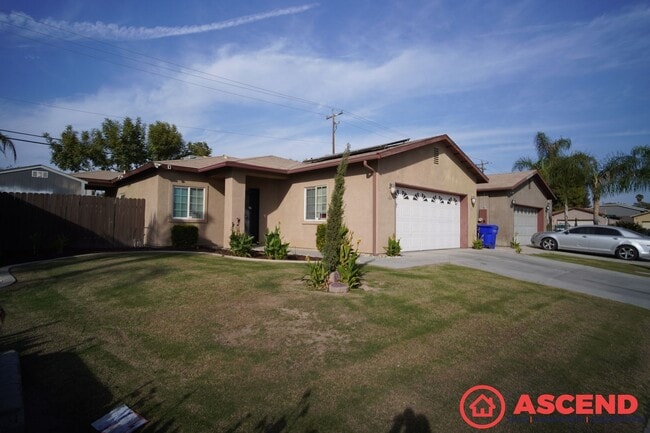 Primary Photo - Fully Furnished Home In East Bakersfield!