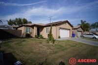 Building Photo - Fully Furnished Home In East Bakersfield!