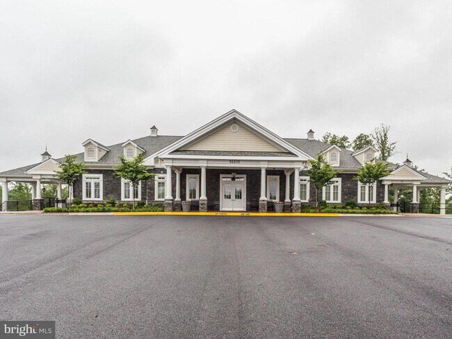 Building Photo - 2109 Congresbury Pl