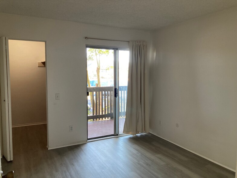 Building Photo - 6416 Friars Rd