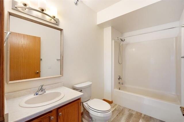 Building Photo - 301 Harbour Town Dr
