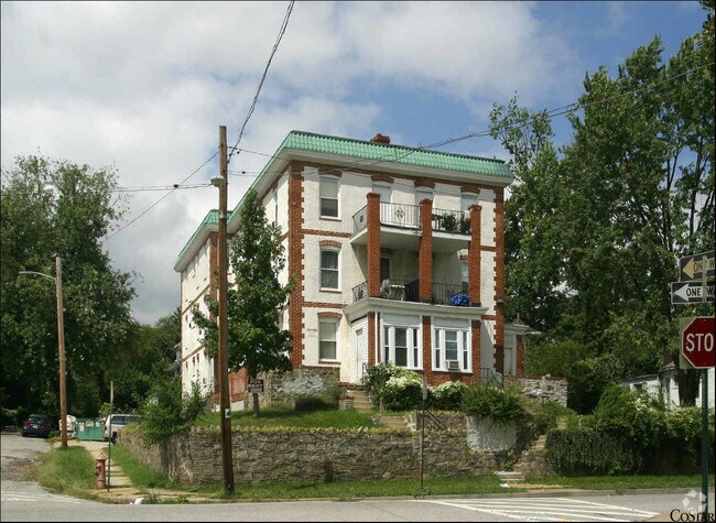 Building Photo - The Dexree Apartments