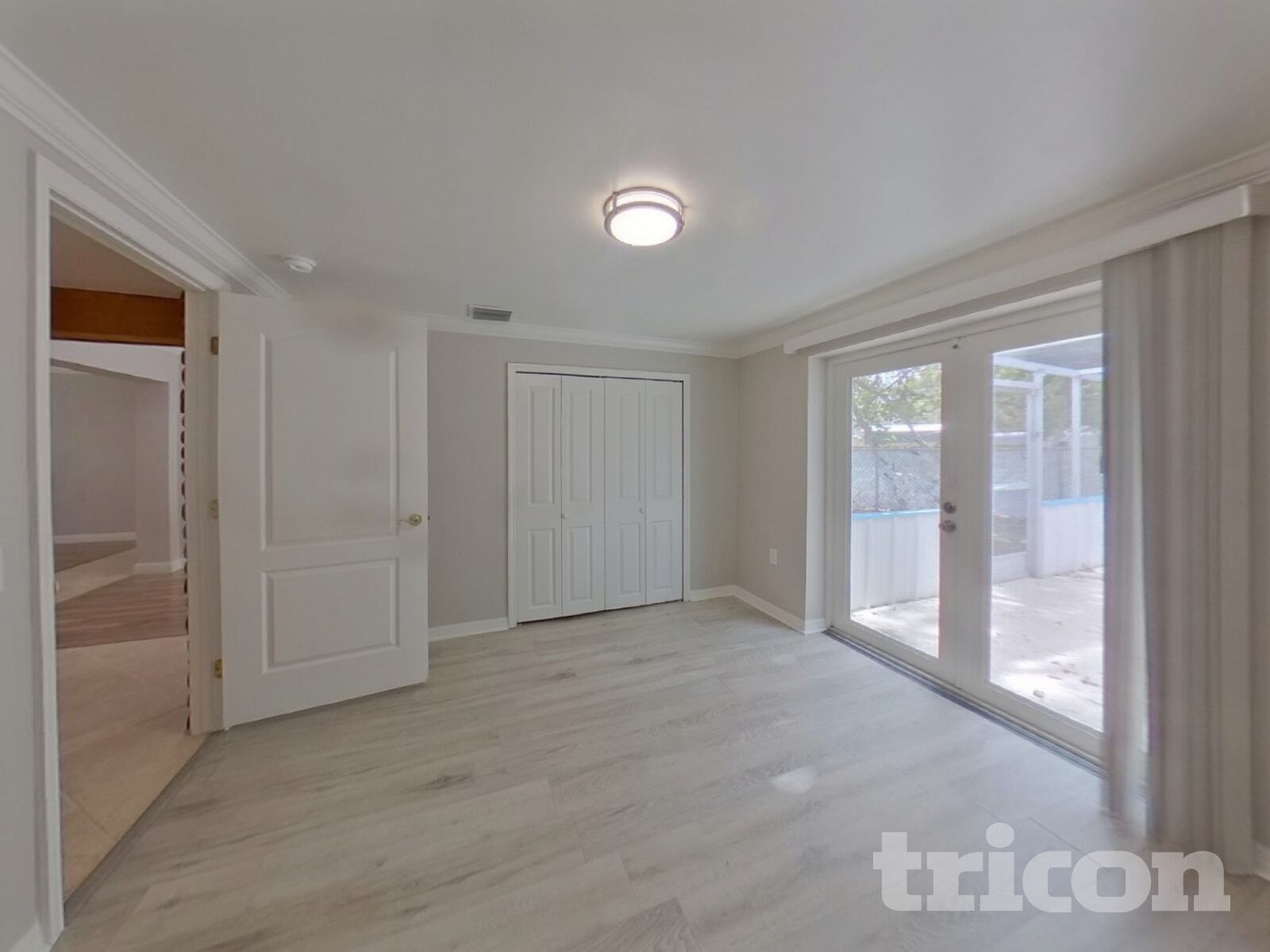 Building Photo - 2406 Decottes Ave