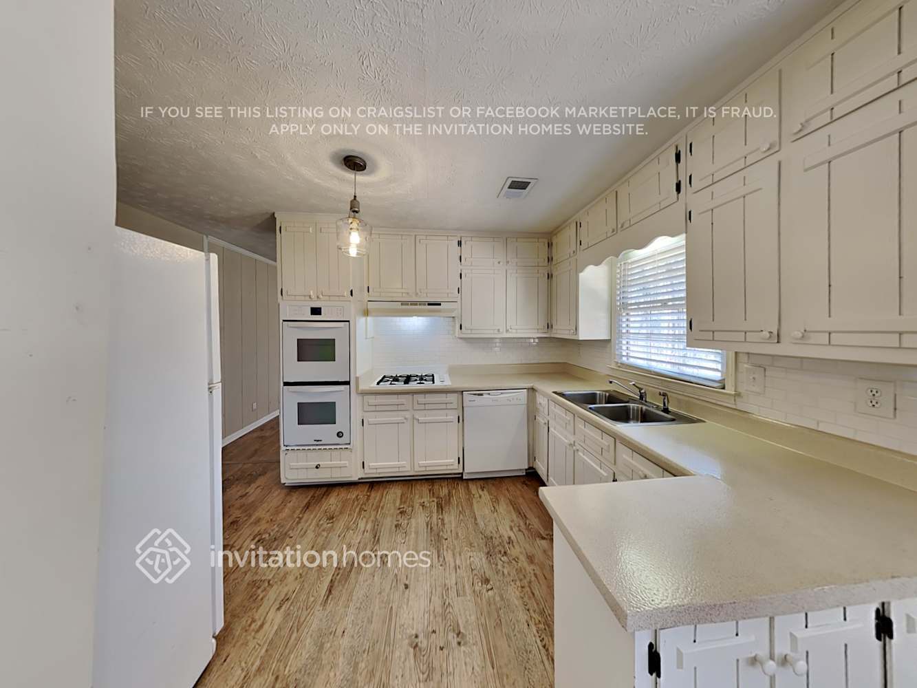 Building Photo - 5491 Four Winds Dr SW