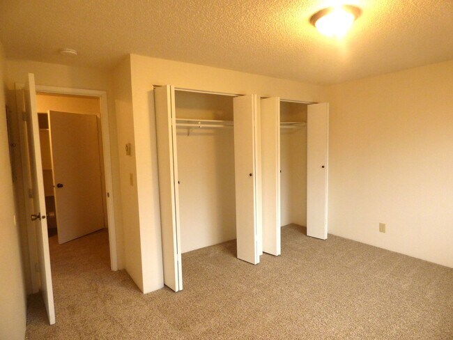Building Photo - 2 bed 1.5 bath Townhome in Keizer