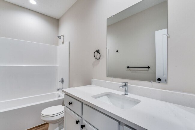 Building Photo - Fox Ridge Marley