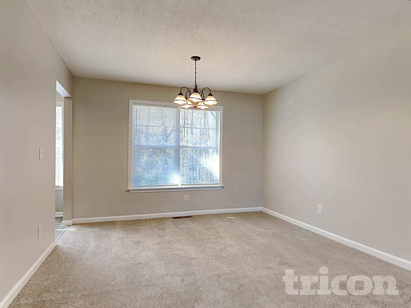 Building Photo - 87 Princeton Dr