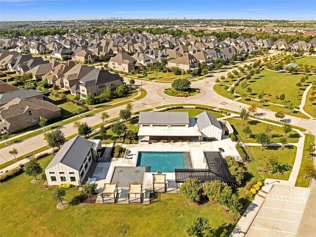 Building Photo - 9694 Brackenfield Ln