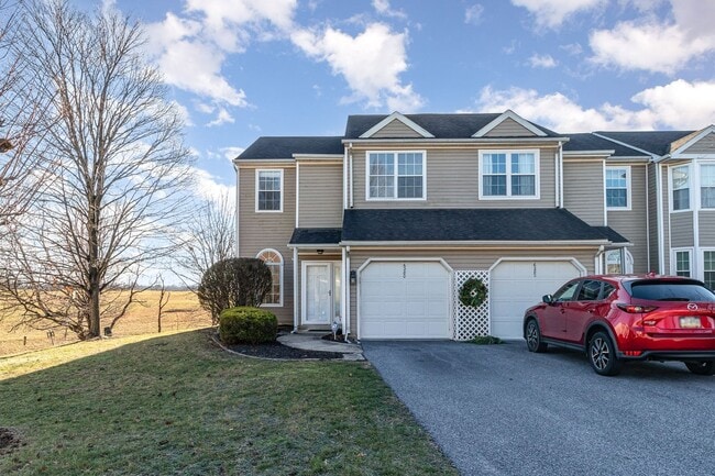 Building Photo - 6280 Spring Knoll Dr