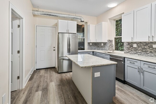 Building Photo - 1345 N Maplewood Ave