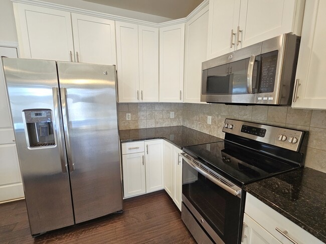 Building Photo - 136 Middleby Way