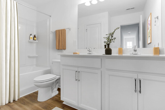 Double Sinks in Hallway Bathroom - Baldwin Chase