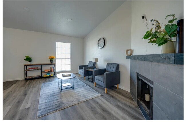 Building Photo - 7104 Elliot Ct