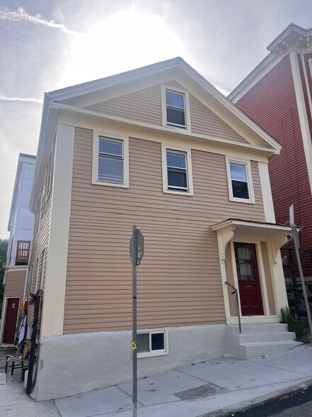 Primary Photo - 2 Alfred St