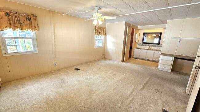 Building Photo - 1240 Seagull Dr