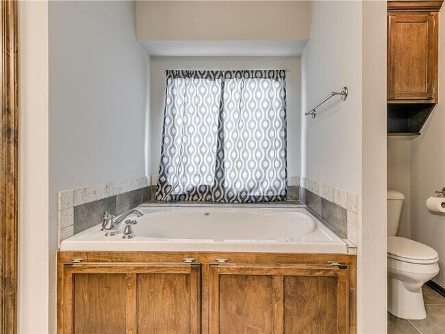 Building Photo - Welcome to this amazing home situated on a...