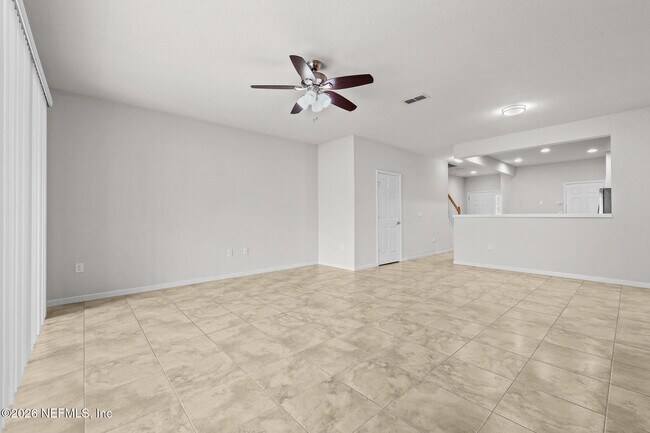 Building Photo - 6791 Roundleaf Dr