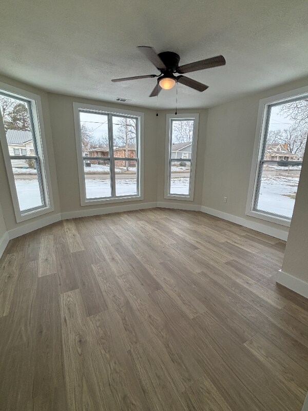 Building Photo - 613 N 2nd St