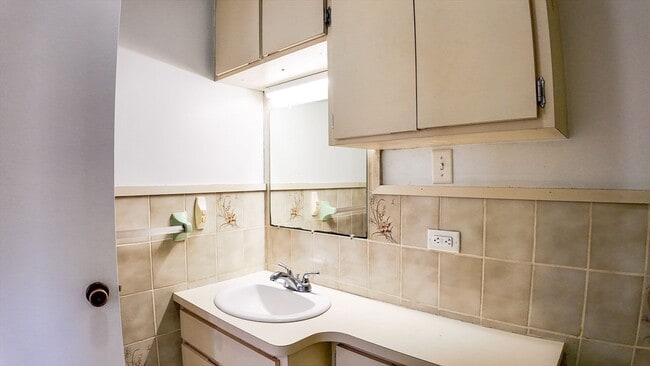 Building Photo - 61 Thomas St