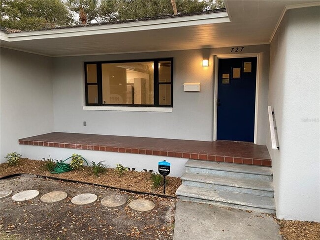 Building Photo - 727 27th Ave S