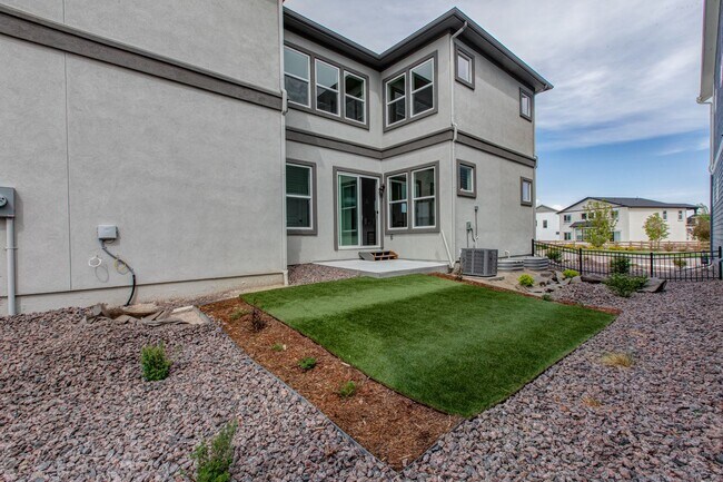 Building Photo - Stunning 4BD/3BA Home in Wolf Ranch – Mode...