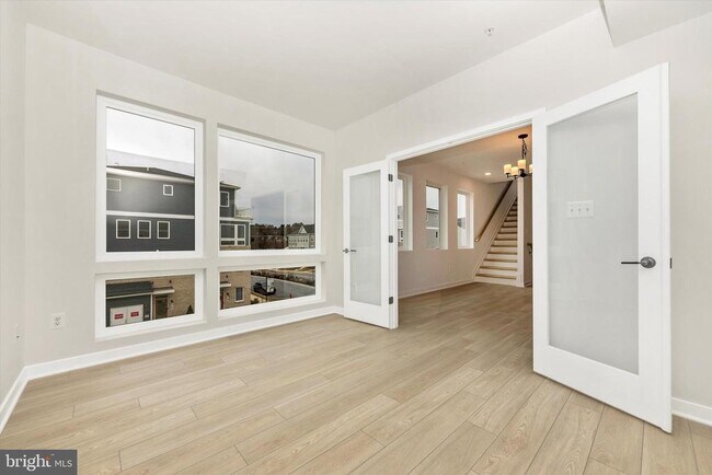 Building Photo - 714 Iron Frg Rd